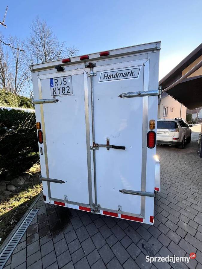 Przyczepka osobowa 750 lekka zabudowana podkarpackie sprzedam