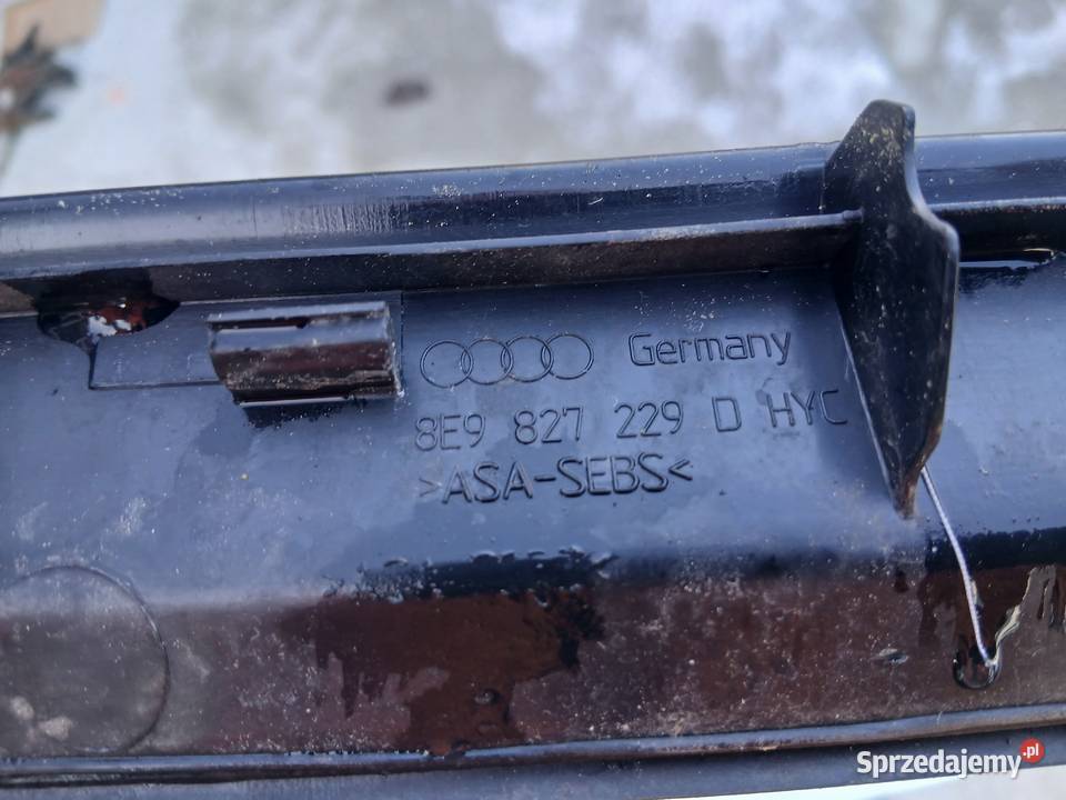 Audi A4 B6 B7 Avant listwa górna bagażnika Listwy i nakładki