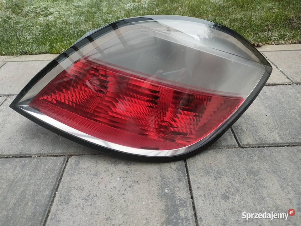 Opel Astra H lampa tył Swarzędz
