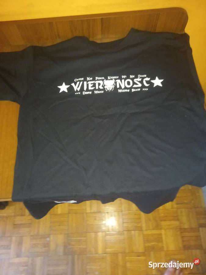 szalik sportowy i t shirt TS WISLA Wrocław