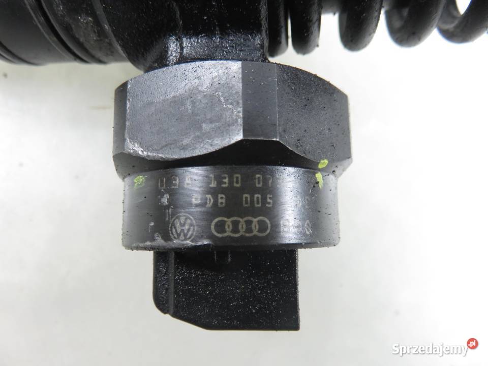 POMPOWTRYSKIWACZ VW PASSAT B5 19 TDI 038130073F osobowe