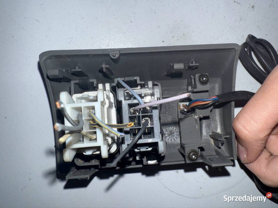 PRZEŁĄCZNIKI TEMPOMATU ESP LAGUNA II 2 Panele sterowania, przełączniki wielkopolskie Ostrów Wielkopolski