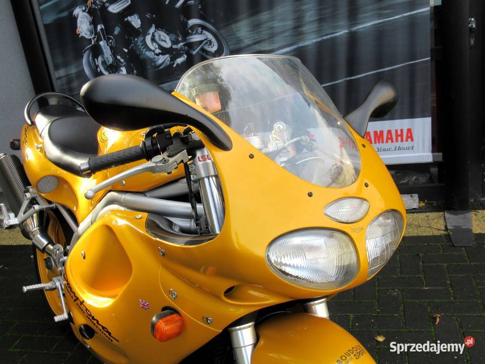 Triumph Daytona T595 955i Oferuję dowóz benzyna Kutno