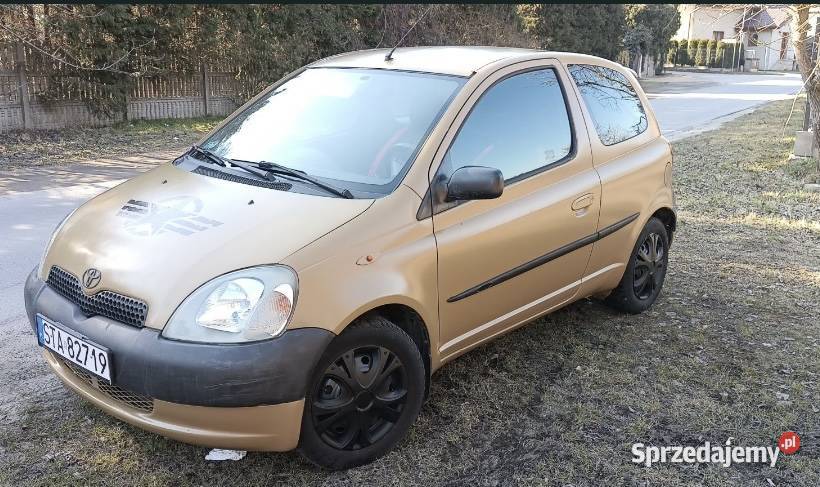 Toyota Yaris 10 vvti 2002 999cm3 Yaris Myszków