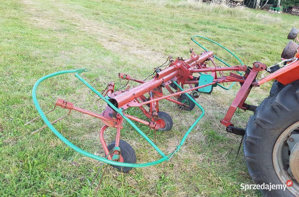 Roztrząsacz karuzelowy do siana typ Pająk Duży Dąbrowa Tarnowska