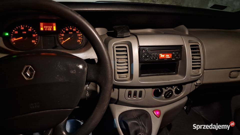 Renault trafic 20 cdti 9 osobowy 140klimatyzacja przyciemniane szyby Libiąż