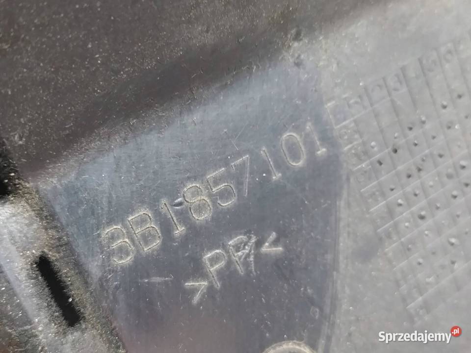 SCHOWEK PRAWY PASAŻERA DESKI 3B1857101 VW Rok produkcji 2003