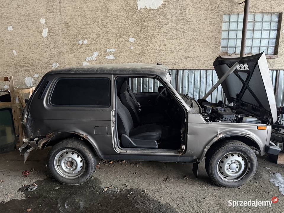 Lada niva 2021r sprowadzony Chojnice sprzedam