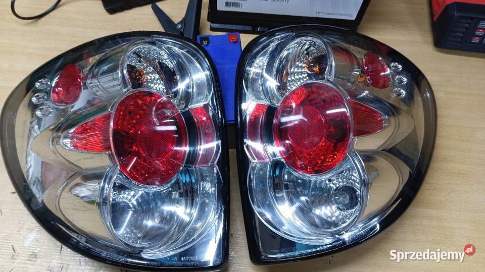 Lampy tył nowe Chrysler Voyager 0107 Dodge Grand Częstochowa