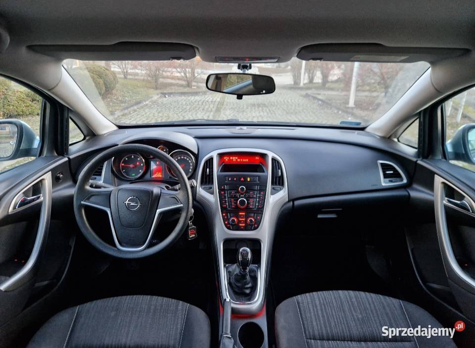 Opel Astra J SportTourer 20 CDTi Klimatyzacja Motoryzacja Ryglice sprzedam