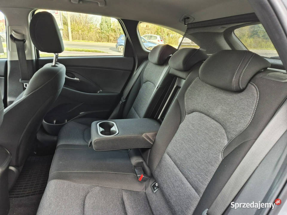 Hyundai i30 15 TGDI 7DCT MHEV 160 WersjaSmart lakier metallic łódzkie Łódź sprzedam