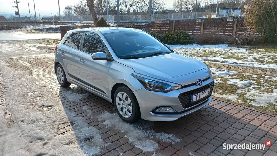 hyundai i20 2017r 62000 BG 82KM Kije