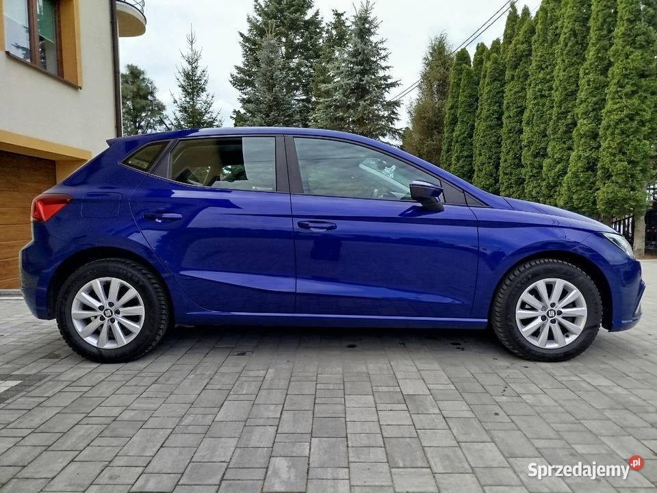 Seat Ibiza benzyna MPI 2018 ledy radar klima niebieski Brzozów
