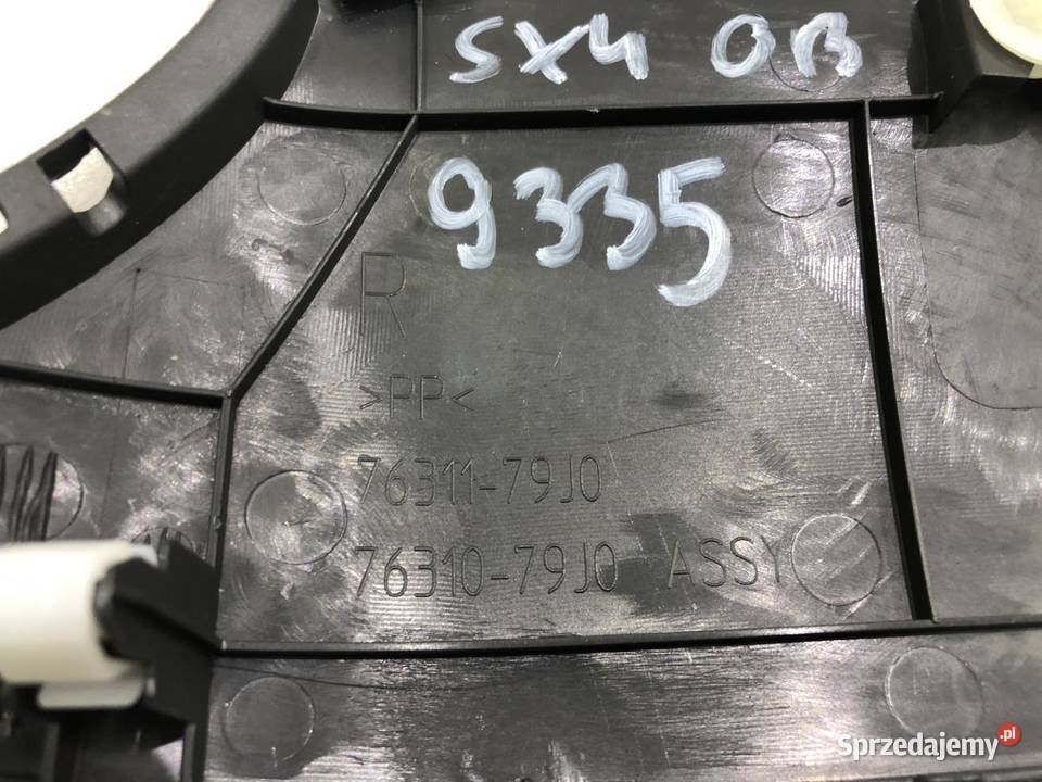 OSŁONA OBUDOWA BOCZNA TUNELU PRAWA SUZUKI SX4 sprzedam