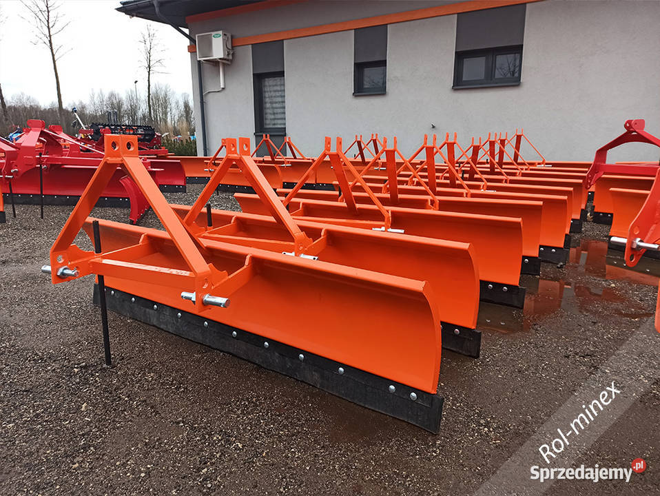 Solidny pług do śniegu do mini ciągników kubota