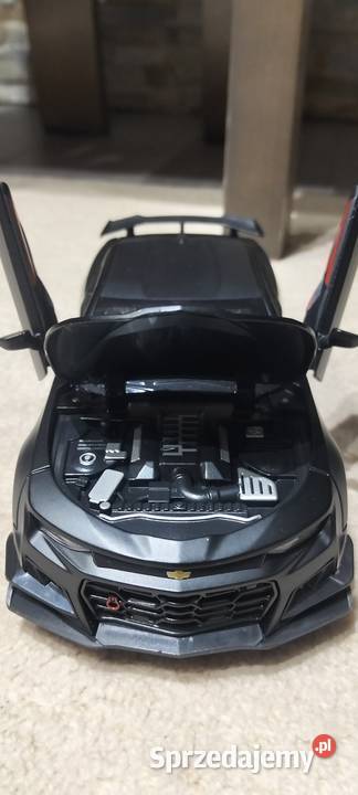 Chevrolet Camaro Transformers SS w skali 124 Kutno