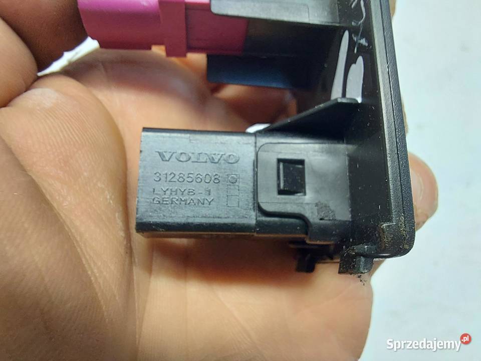 VOLVO XC90 II D5 Gniazdo USB AUX 31285608