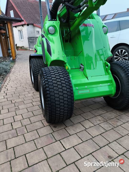 ładowarka Avant 528 nowy nowy model 2025