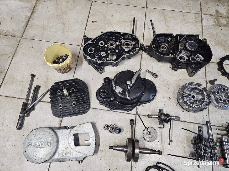Suzuki DS 80 silnik części ds80 wał kapa karter Jelenia Góra