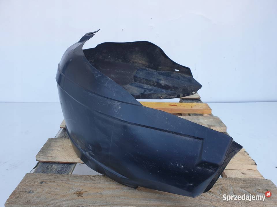 Volvo V40 I TYLNE PRAWE NADKOLE Prawy tył osobowe Janów