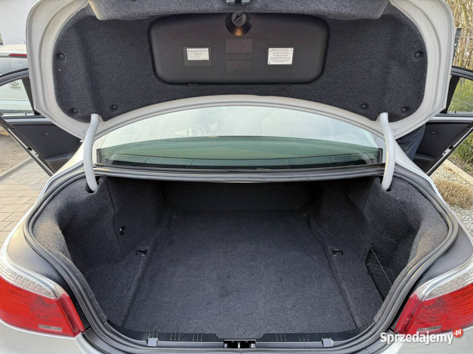 BMW 530 e60 zadbane E60 20032010 światła do jazdy dziennej Poznań