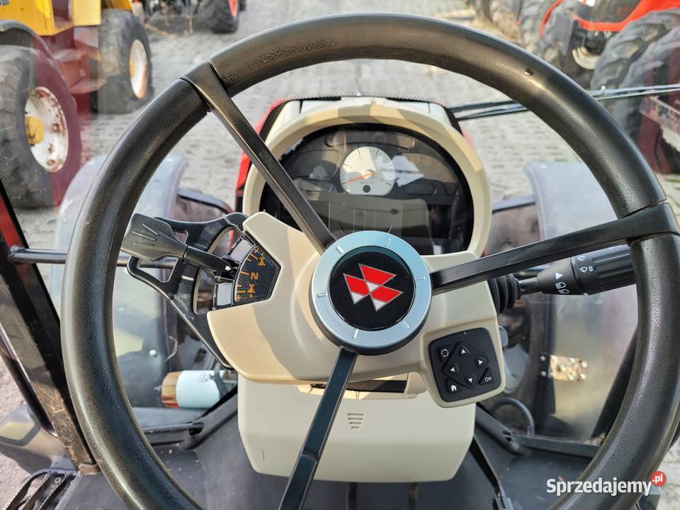 Massey Ferguson 5610 traktor 105 Zaklików