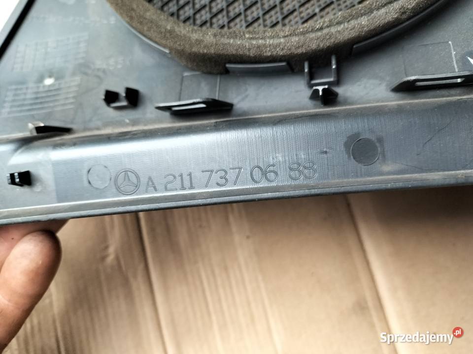 MERCEDES W211 OSŁONA MASKOWNICA GŁOŚNIKA PRAWA lubelskie Kamień-Kolonia