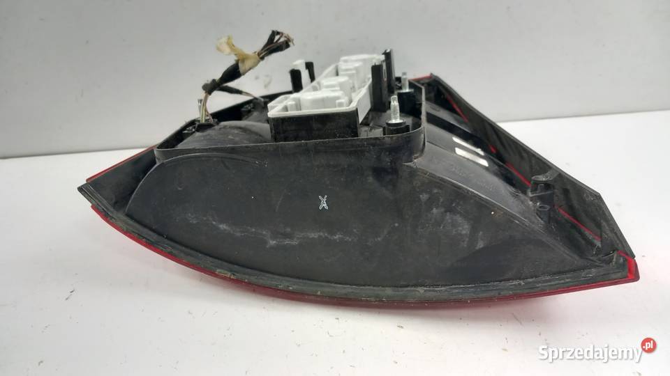 SKODA OCTAVIA II LIFT HB LAMPA TYŁ PRAWA osobowe Zbierkowo