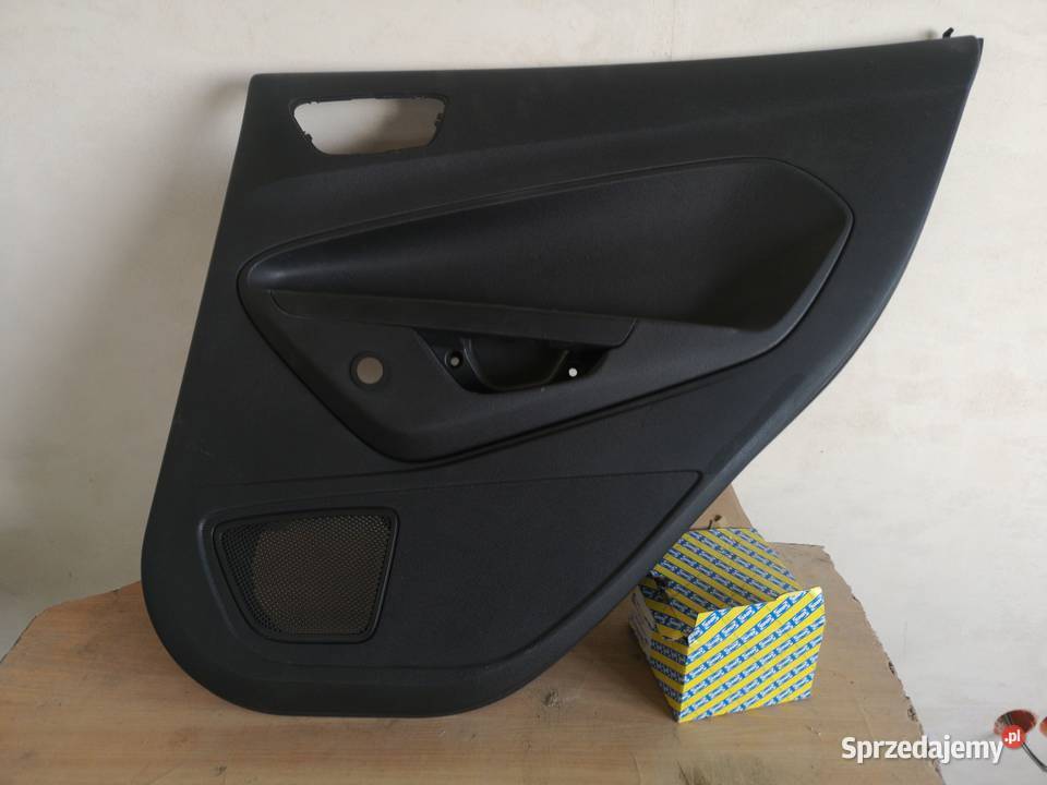 Ford Fiesta Mk7 20082016 TAPICERKA BOCZEK Skomielna Biała