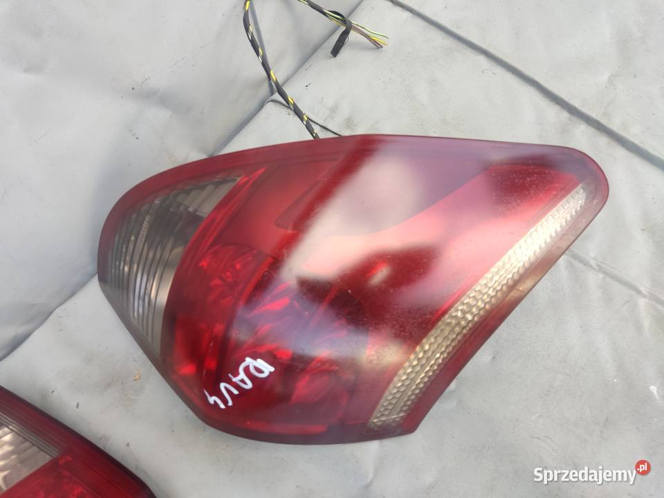 TOYOTA RAV4 III LAMPA TYLNA TYŁ LEWA PRAWA mazowieckie Radom