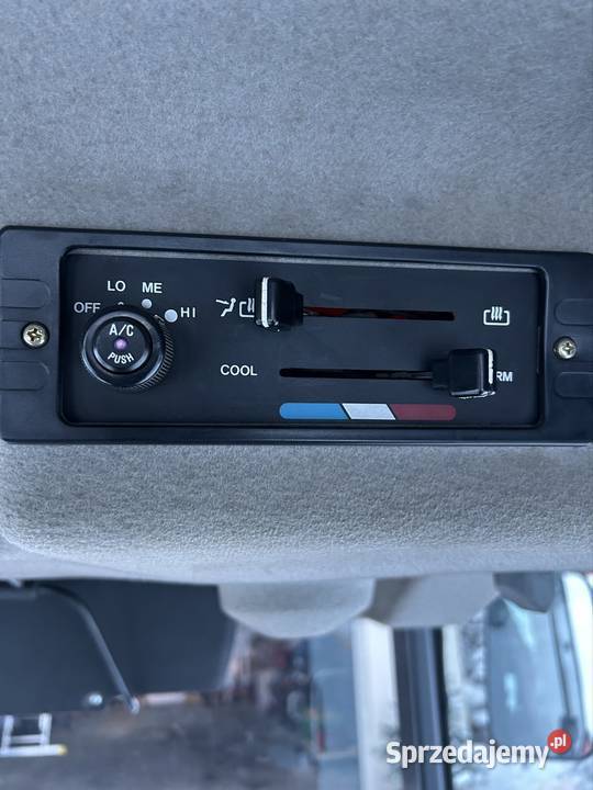 Kubota B2530 Zaczep dolny