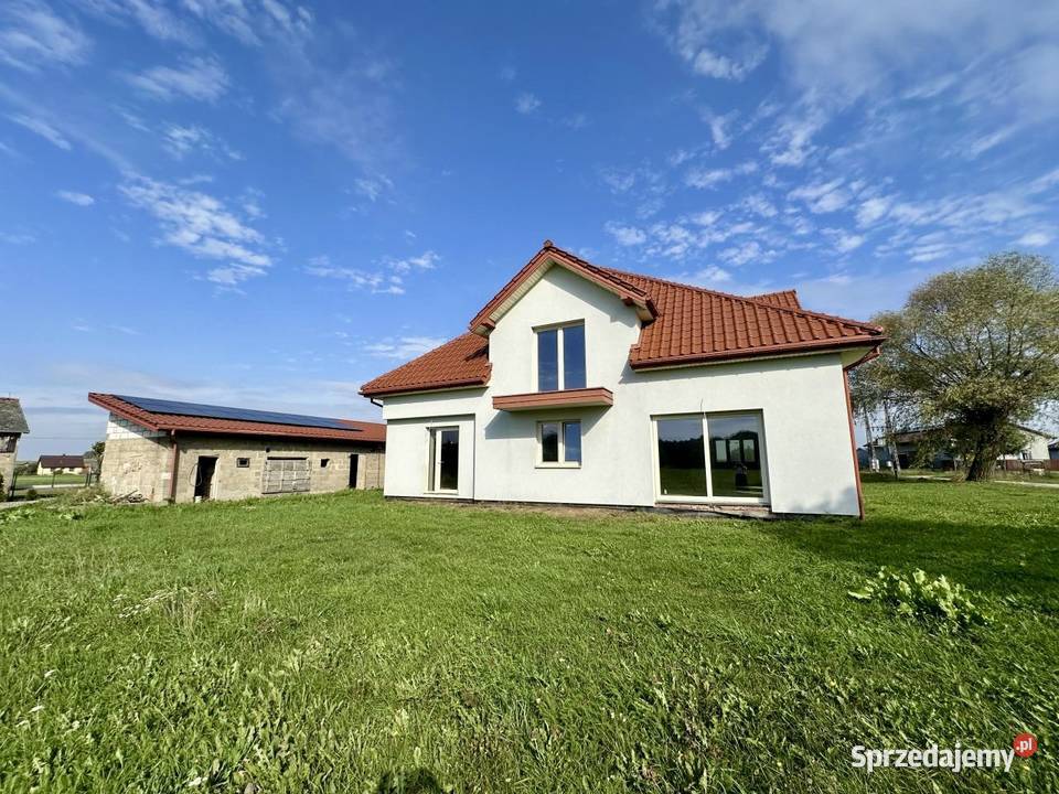 Dom z garażem dwustanowiskowym i budynkiem podlaskie Zambrów