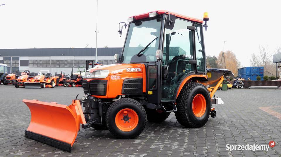 Traktor KUBOTA B2350 4x4 Pług Posypywarka Świnice Warckie