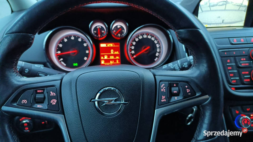 Opel Zafira 119 Cosmo zadbana C 2011 gniazdo USB Stare Budy