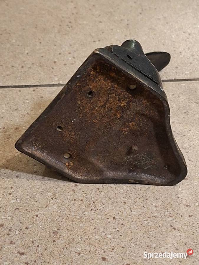 Stary dziurkacz biurowy żeliwny Chorzów