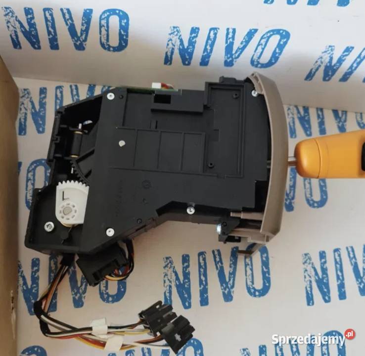 Dzwignia gazu RE576343 John Deere Autopower IVT Pozostałe