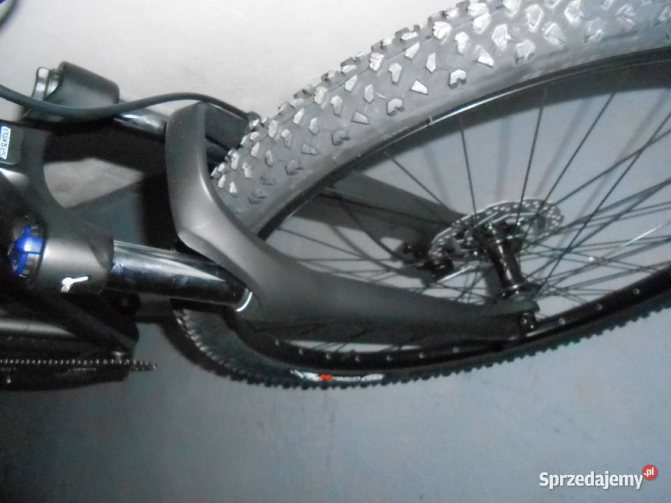 ROWER 29 CUBE AIM RACE Alivio 39 Jordanowo