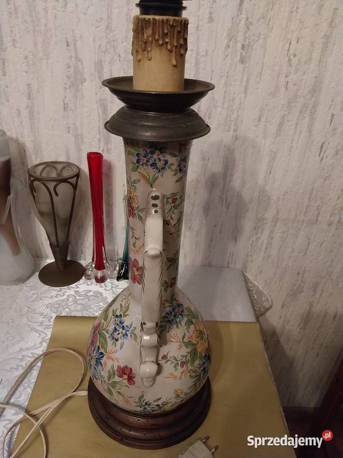 Unikalna w formie lampa elektryczna warmińsko-mazurskie