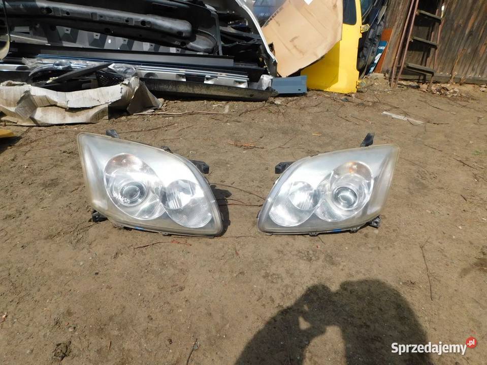 avensis lampa lewa WYSYŁKA śląskie