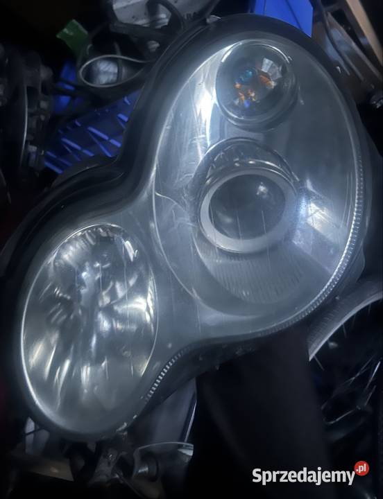 Sprzedam lampę lewą Mercedes w203 xenon