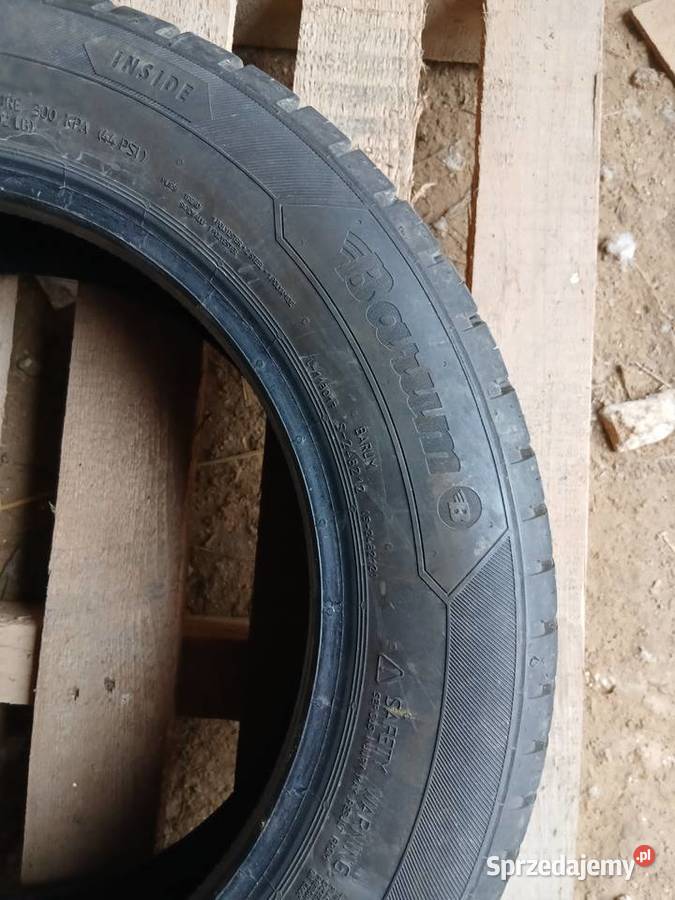 Opony letnie Barum BRAVURIS 5 17565 R15 T