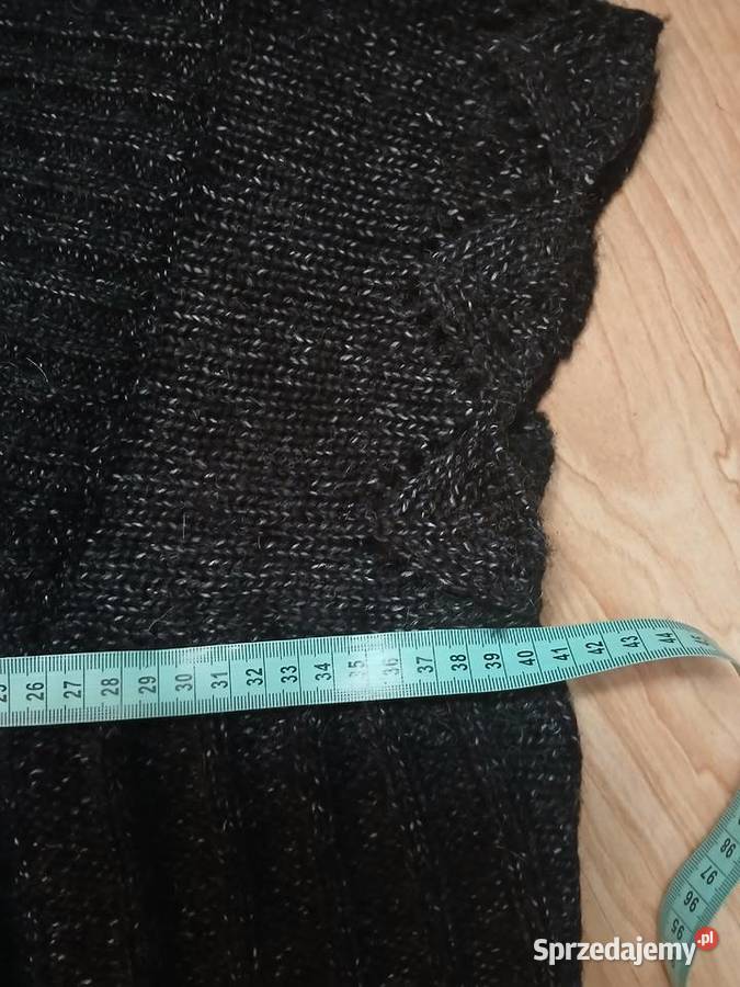 Kamizelka z ażurowym wzorem sprzedam