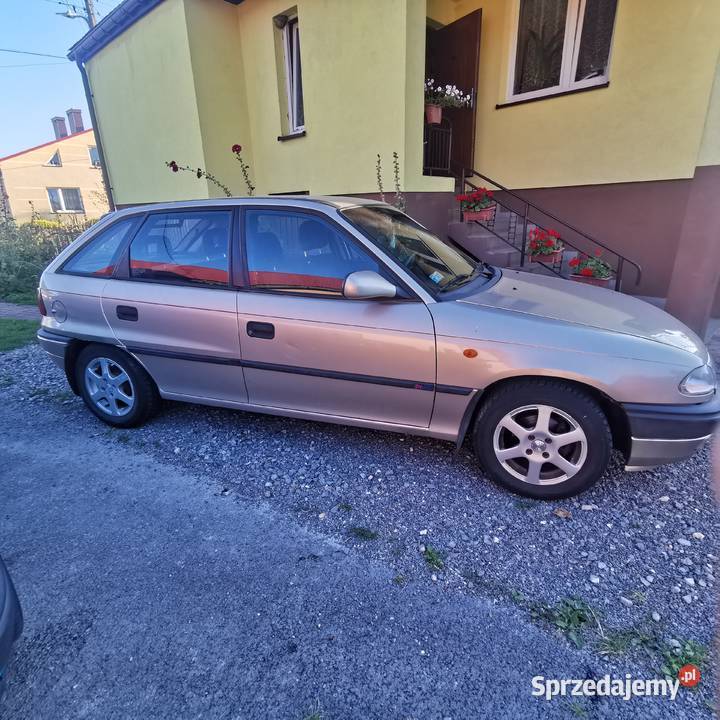 Zadbany opel Astra 16 gaz 8v tania jazda Mielec sprzedam
