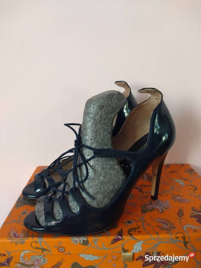 szpilki ZARA Basic Collection ciemny