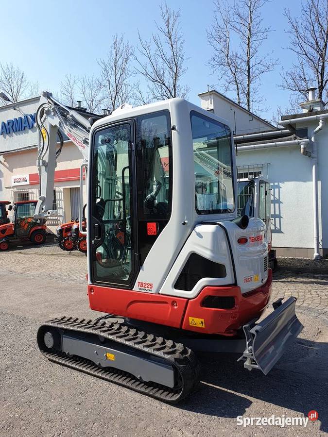 Minikoparka Takeuchi TB225 NOWA z łyżkami Rok produkcji 2020 Bielsko-Biała