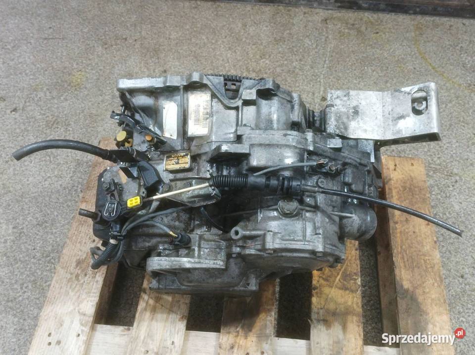 SKRZYNIA BIEGÓW AUTOMATYCZNA 8667365 24 D Volvo