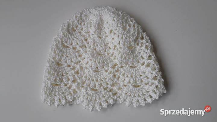 Koronkowa czapeczka dziewczynki Lubin