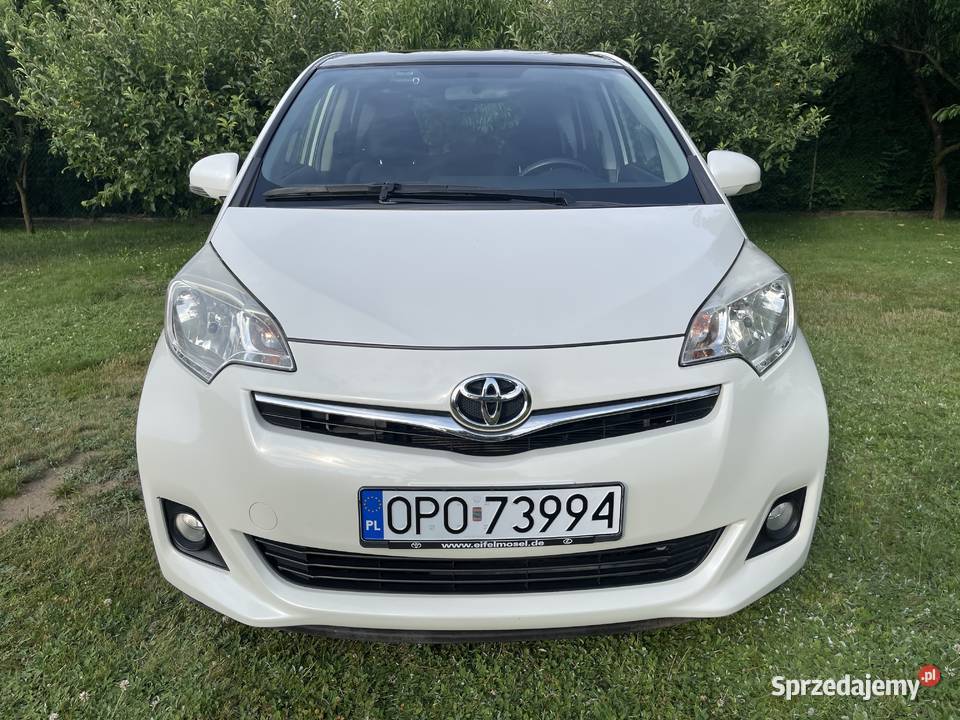 Toyota VersoS Perłowa 163 Szklany Dach Długie