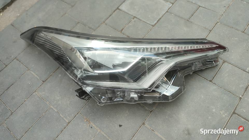 Lampa przednia Toyota CHR full led Czarnków sprzedam