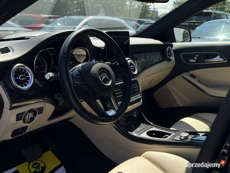 MercedesBenz GLA 250 2018 skórzana tapicerka
